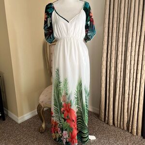 Baba Design NWT “Beautiful” Chiffon Tropical Pattern Design Maxi Dress Size Med.